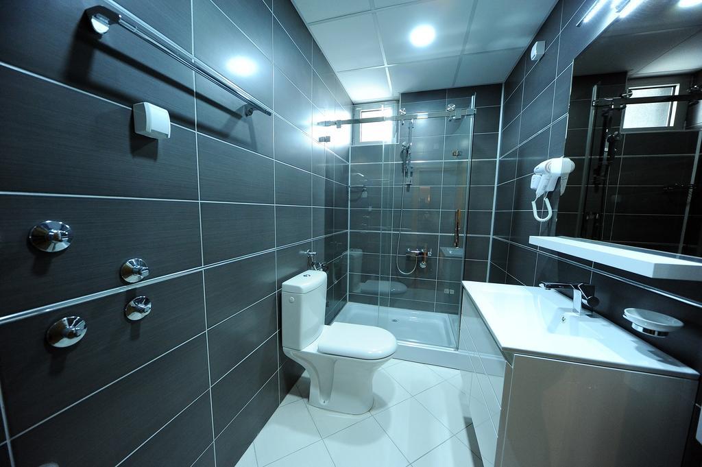 Garni Uni Elita Lux Hotel Ni Quarto foto